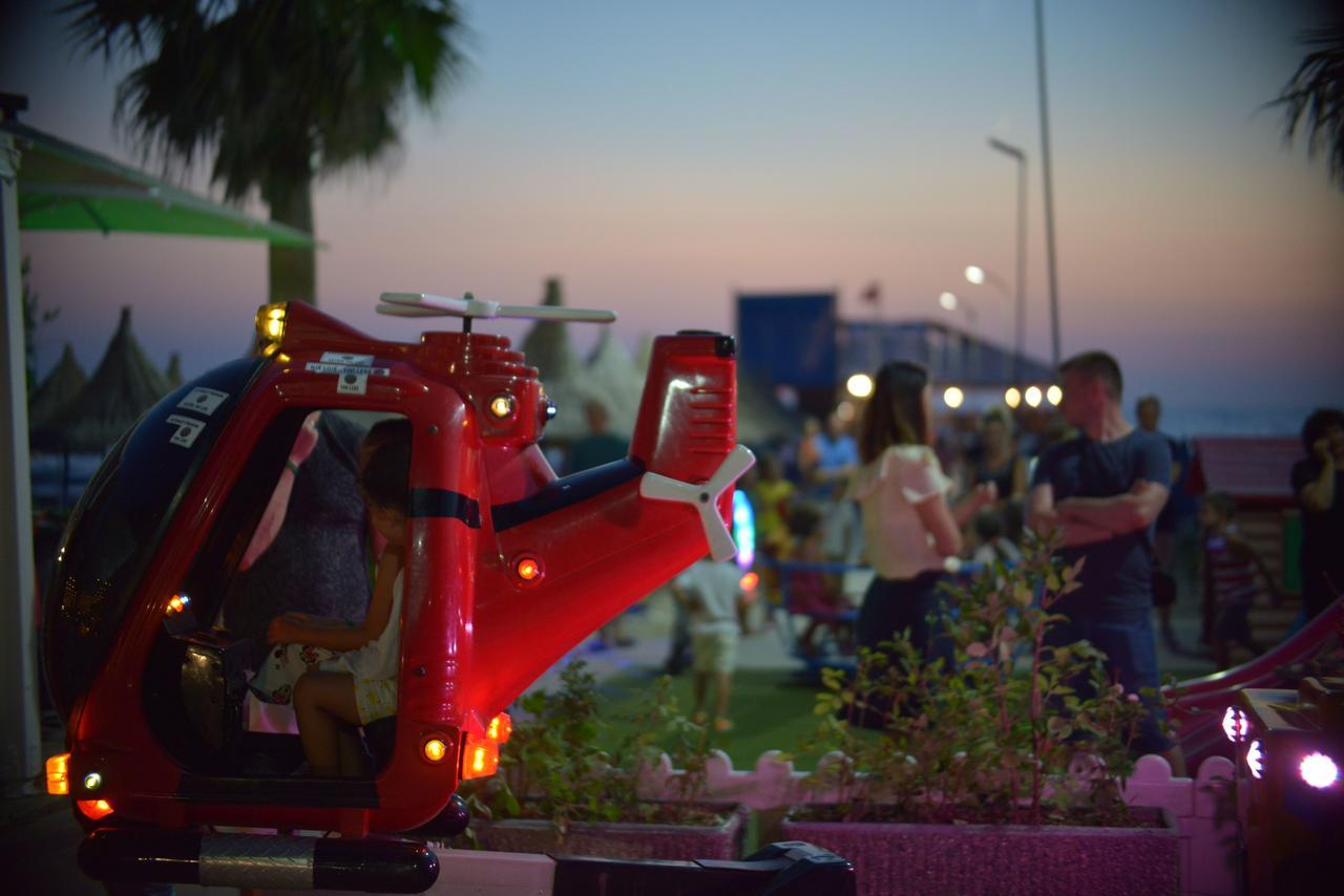 Klajdi Resort Golem  Esterno foto A drone taxi in Dubai